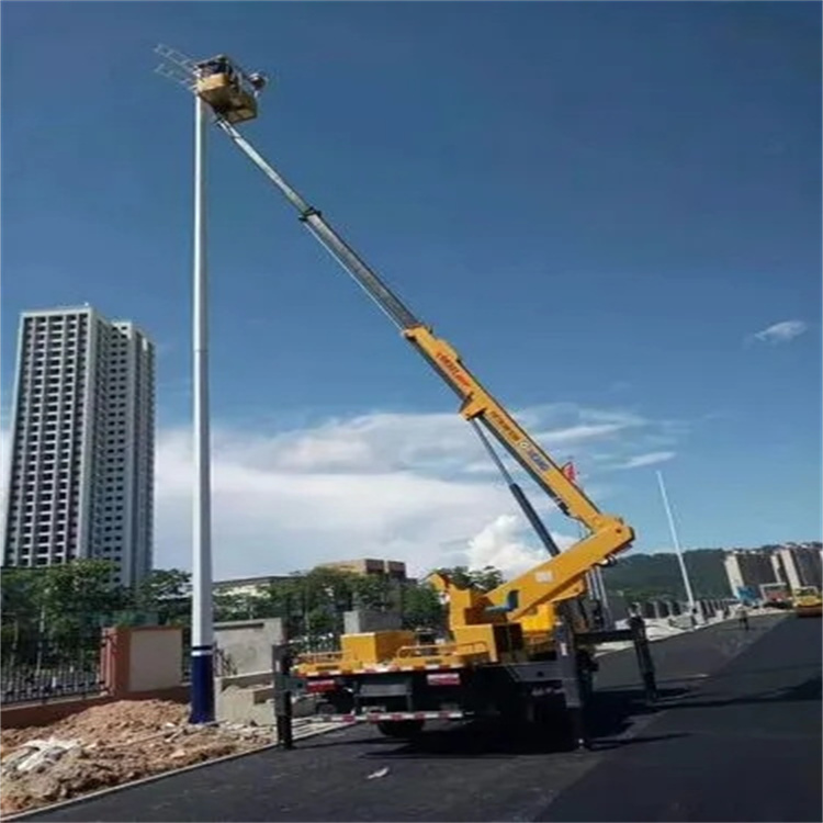 德城维修路灯的曲臂升降车出租